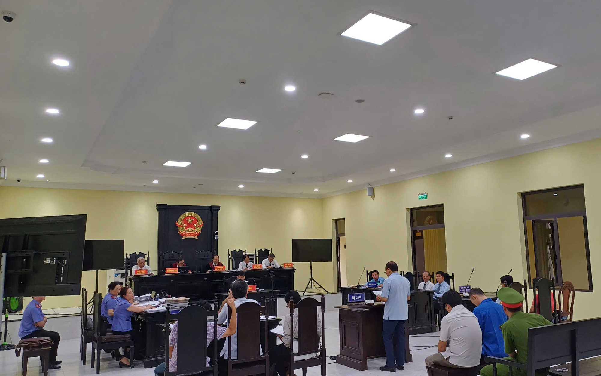 Cha con "đại gia" điện gió ở miền Tây bị tuyên án tù
