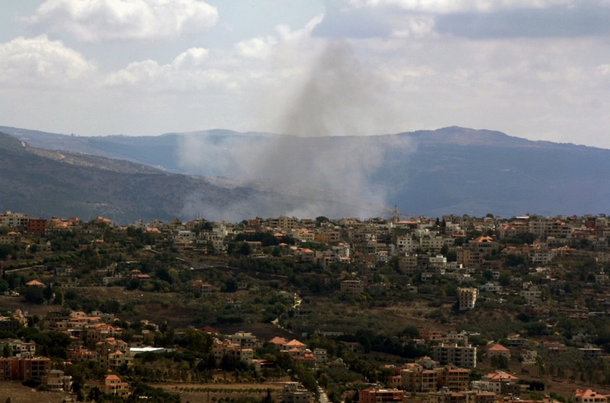 Israel kh&ocirc;ng k&iacute;ch r&aacute;t, ph&aacute; hủy h&agrave;ng trăm bệ ph&oacute;ng rốc-k&eacute;t của Hezbollah- Ảnh 1.
