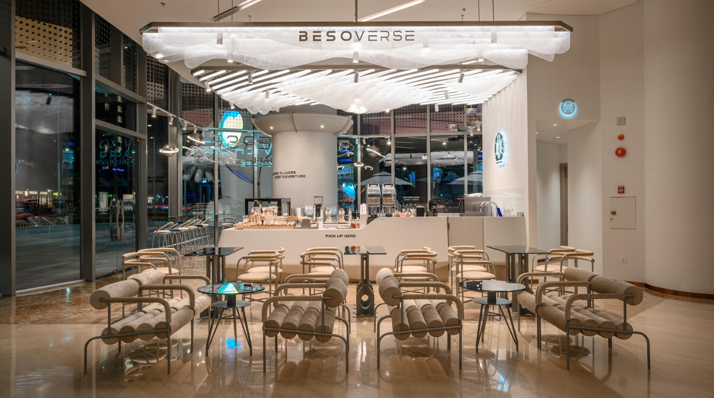 Kh&aacute;m ph&aacute; kh&ocirc;ng gian độc đ&aacute;o tại Besoverse Cosmic Cafe- Ảnh 2.