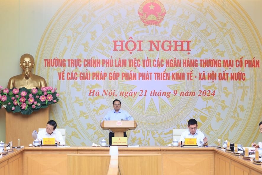 Thủ tướng mong ng&acirc;n h&agrave;ng thương mại cổ phần chia sẻ với người d&acirc;n, doanh nghiệp trong kh&oacute; khăn- Ảnh 1.
