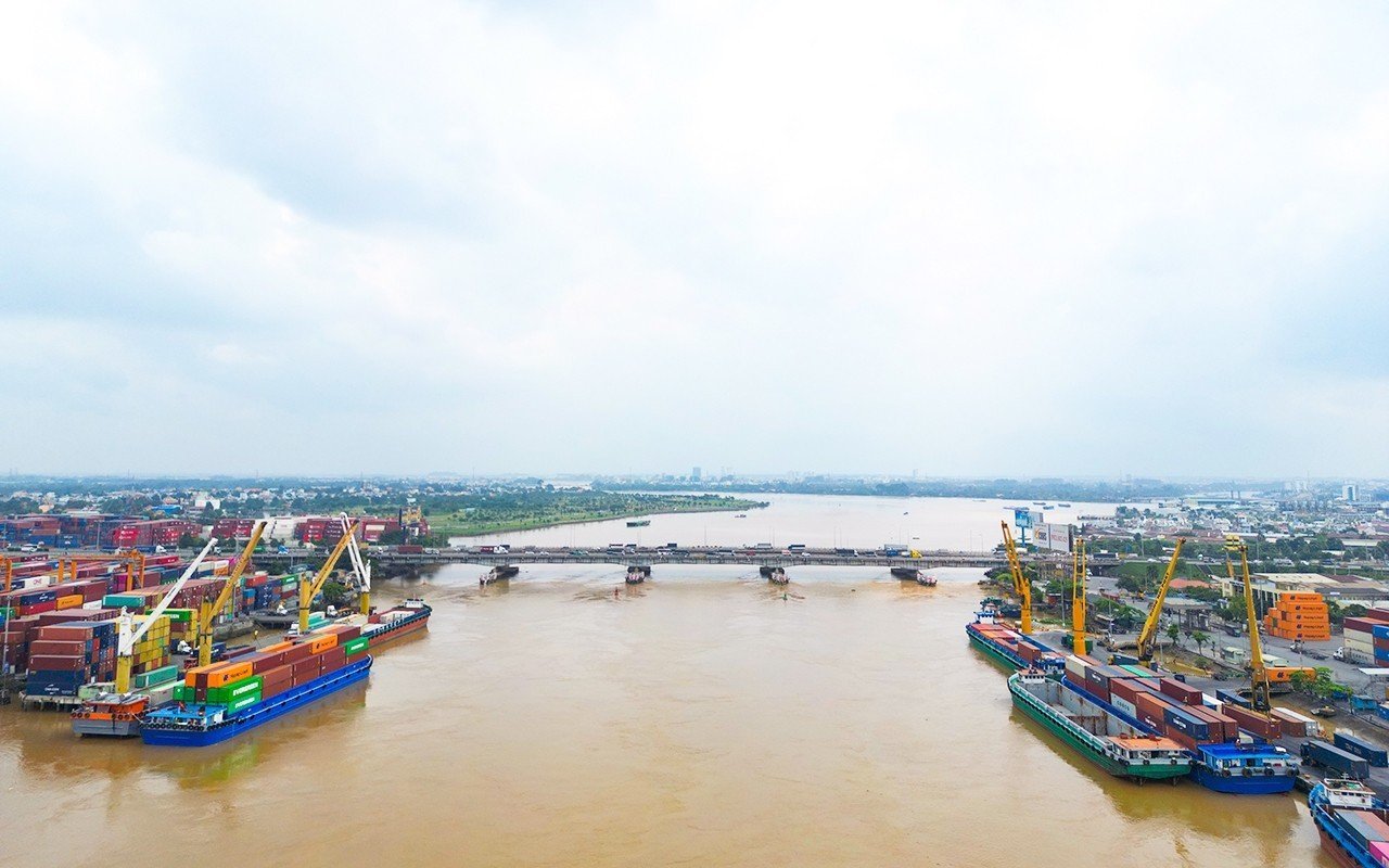 Nước sông Đồng Nai đang dâng cao, ngành chức năng theo dõi chặt diễn biến- Ảnh 1.