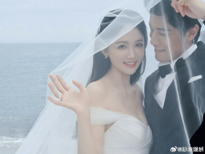 Trần Kiều Ân xinh đẹp lên xe hoa cùng thiếu gia kém tuổi- Ảnh 10.