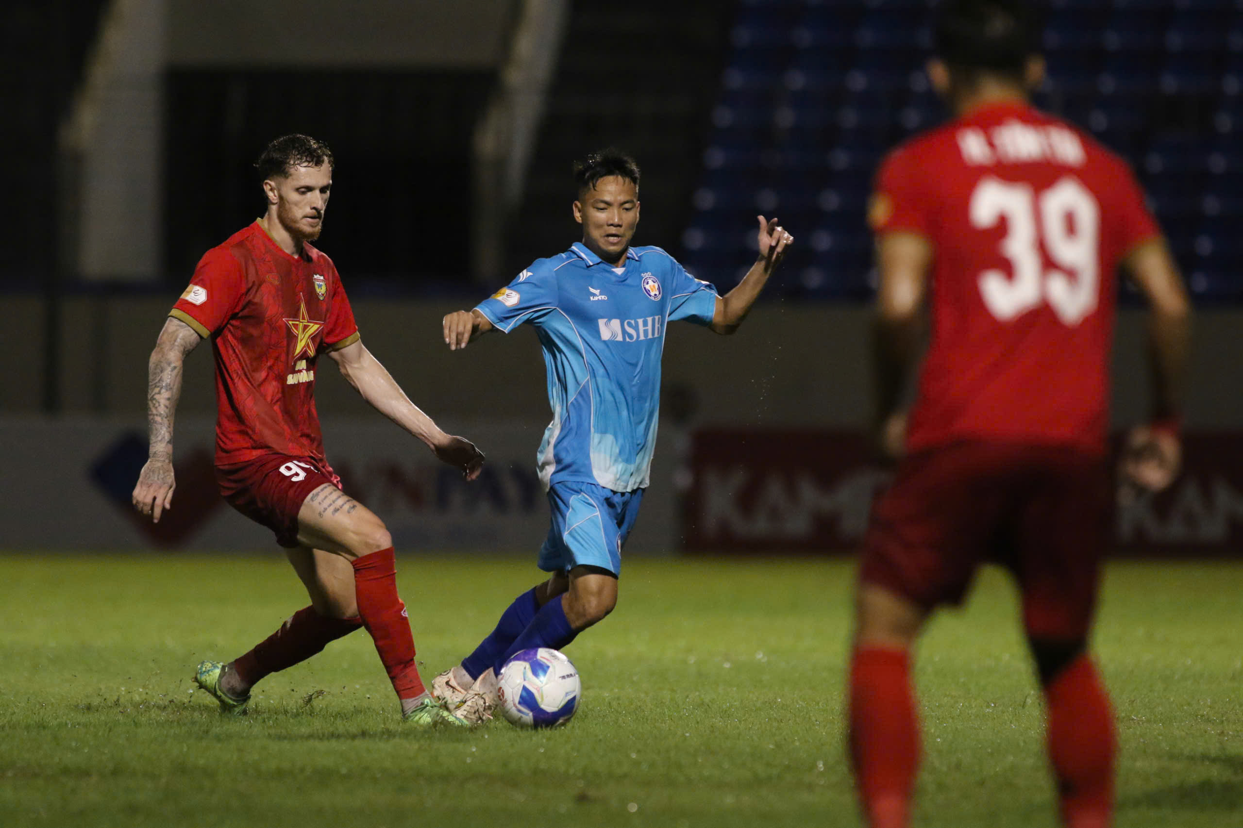 V-League 2024-2025: Bất ngờ đến ngay đầu m&ugrave;a giải- Ảnh 1.