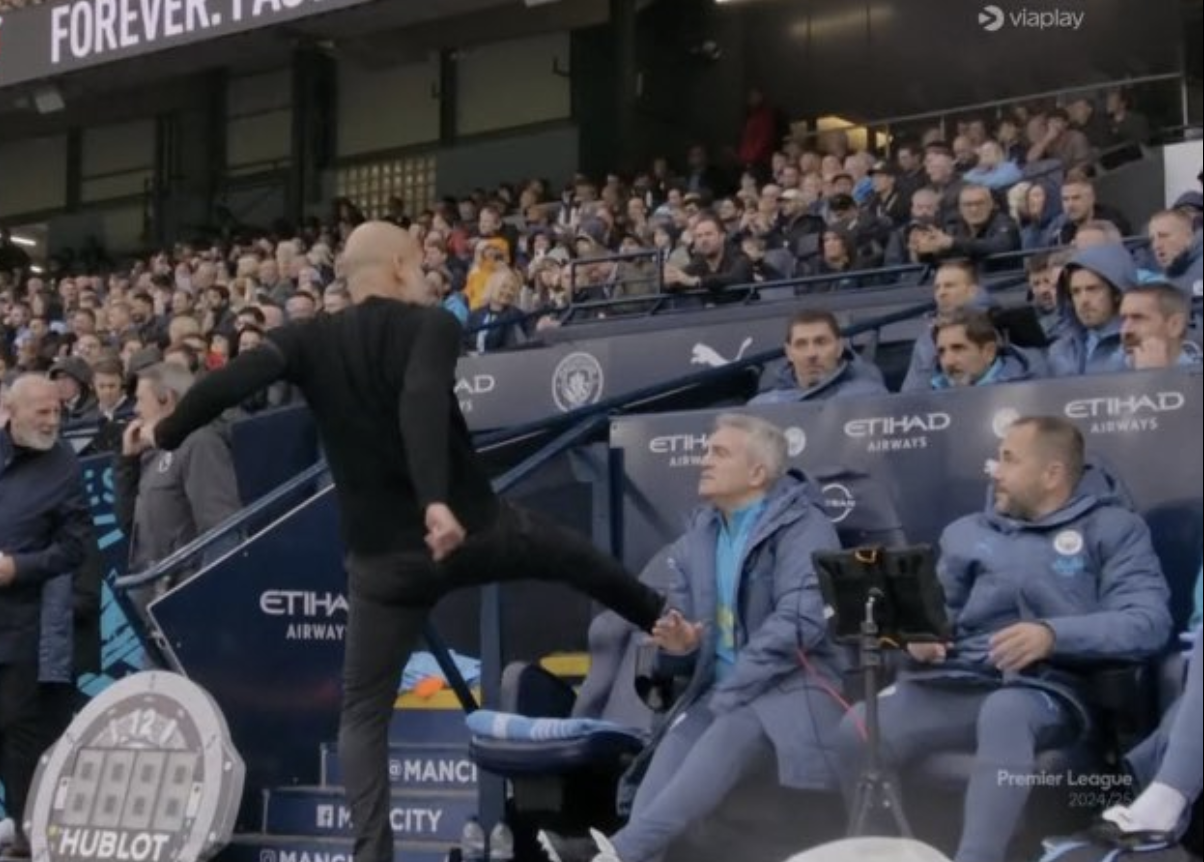 Tho&aacute;t thua ph&uacute;t 98, Man City chỉ tr&iacute;ch Arsenal "ph&aacute; hoại b&oacute;ng đ&aacute;"- Ảnh 1.