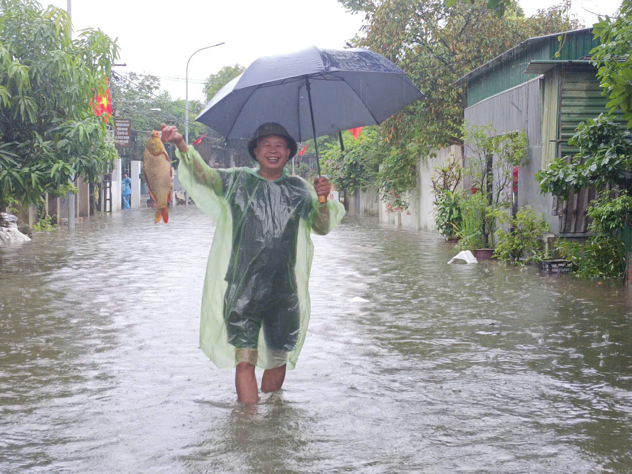 Mưa lớn khiến 3 người tử vong, h&agrave;ng trăm nh&agrave; d&acirc;n bị hư hỏng- Ảnh 5.