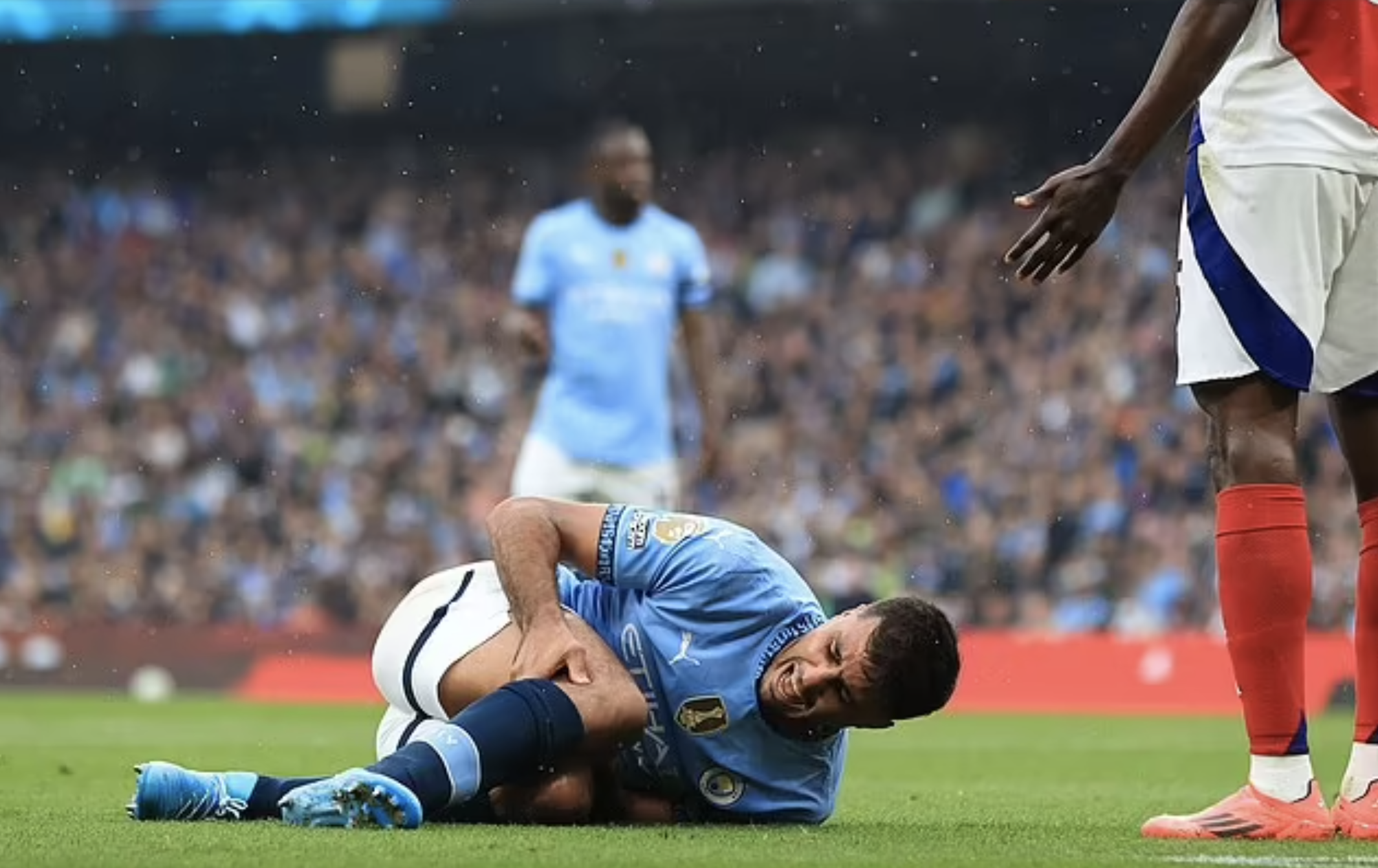 Man City báo tin dữ, Rodri có nguy cơ nghỉ hết mùa- Ảnh 1.