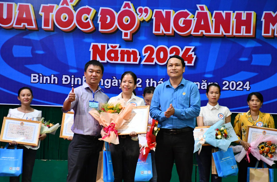 B&igrave;nh Định lần đầu tổ chức hội thi thợ giỏi ng&agrave;nh may- Ảnh 1.