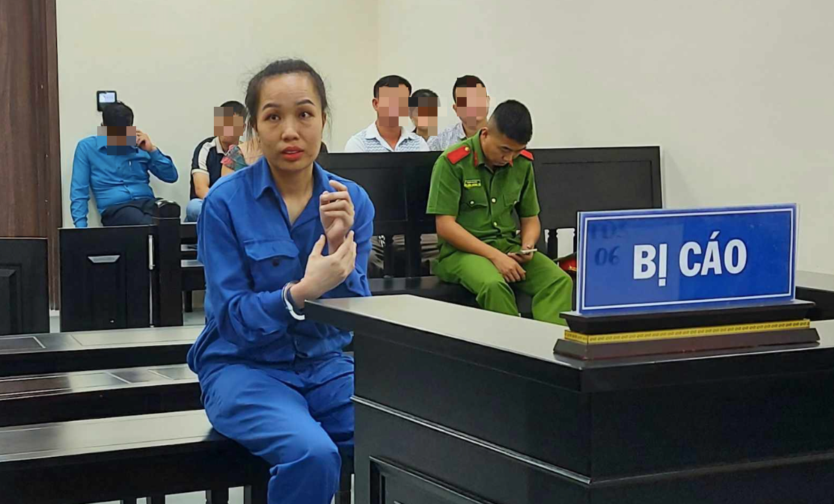 Với chiêu dụ mua đất, nữ cựu cán bộ địa chính lừa đảo chiếm đoạt gần 44 tỉ đồng- Ảnh 1.