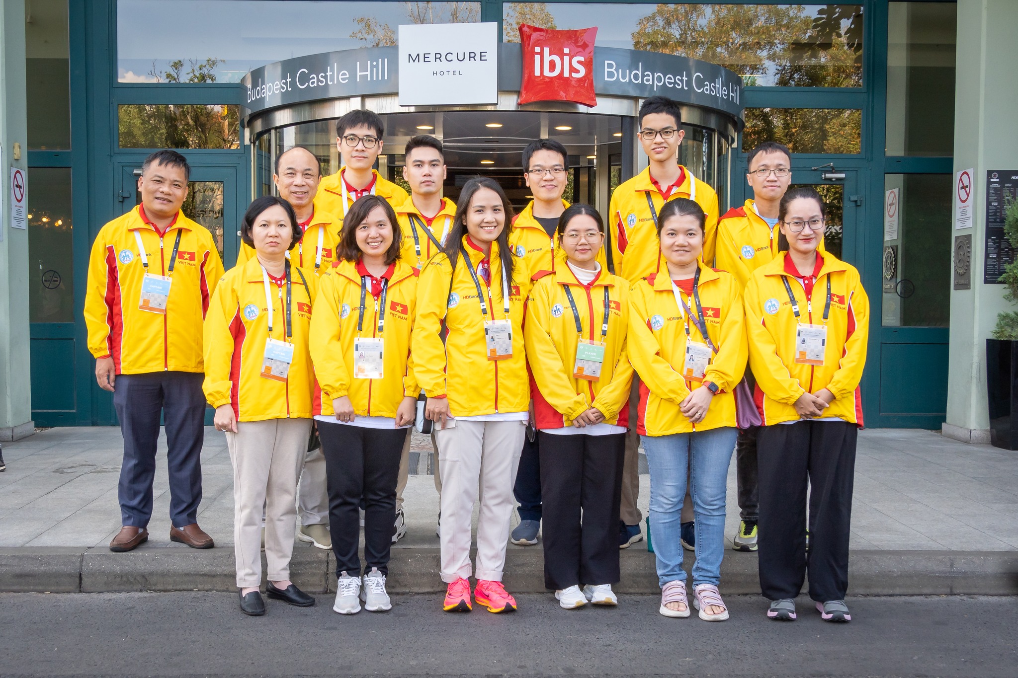 Các kỳ thủ Việt Nam trở về sau Olympiad cờ vua 2024- Ảnh 1.