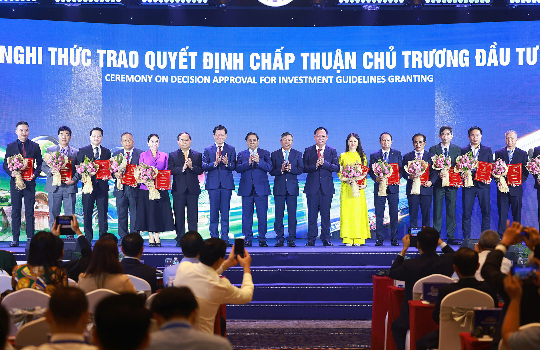 Thủ tướng Phạm Minh Chính trao Quyết định phê duyệt Quy hoạch tỉnh Đồng Nai- Ảnh 2.