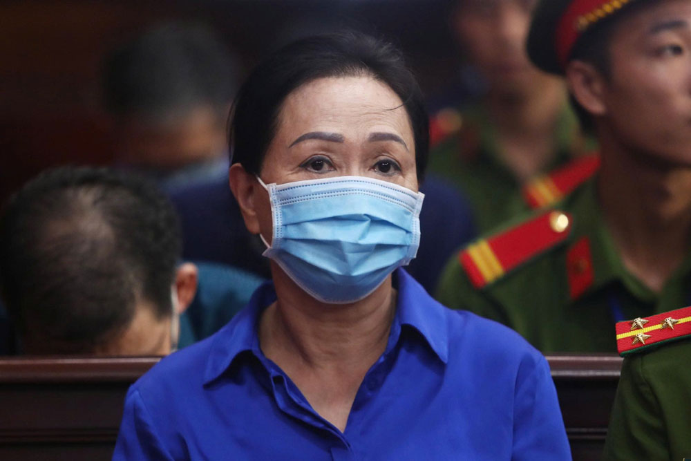 Tại t&ograve;a, nhiều lời khai, chứng cứ đi ngược lại với tr&igrave;nh b&agrave;y của bị c&aacute;o Trương Mỹ Lan. Ảnh: HO&Agrave;NG TRIỀU