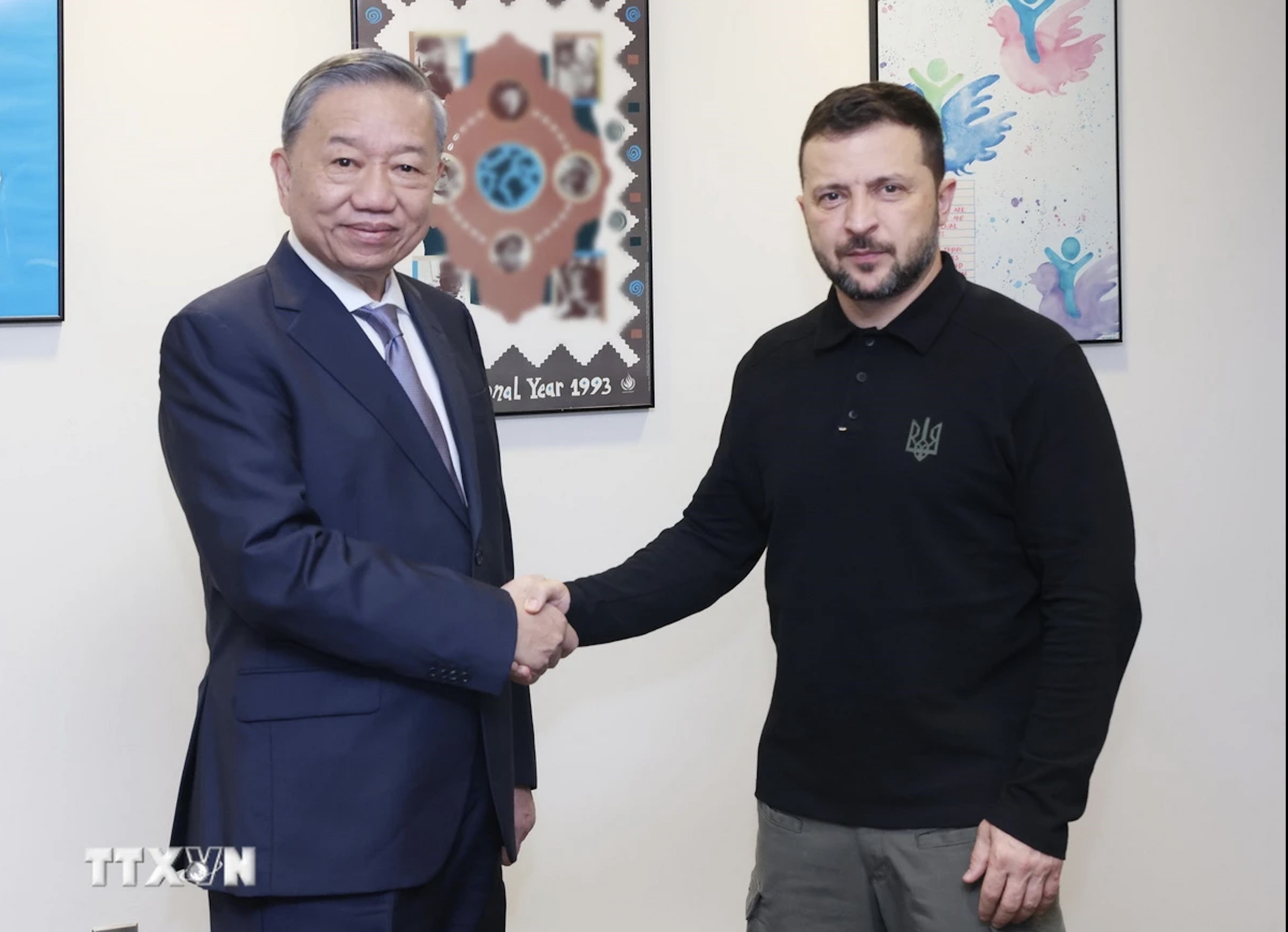 Tổng B&iacute; thư, Chủ tịch nước T&ocirc; L&acirc;m gặp Chủ tịch EC v&agrave; Tổng thống Ukraine- Ảnh 4.