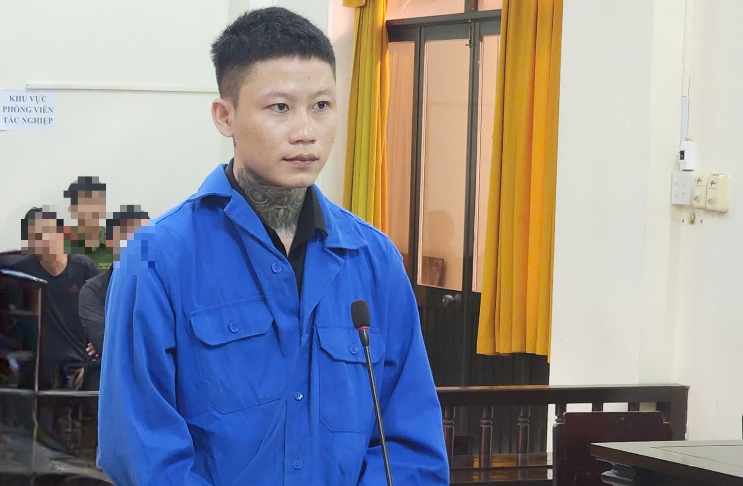 Cụ &ocirc;ng đang ngủ bị ch&aacute;u nội &ldquo;ng&aacute;o đ&aacute;&rdquo; s&aacute;t hại- Ảnh 1.