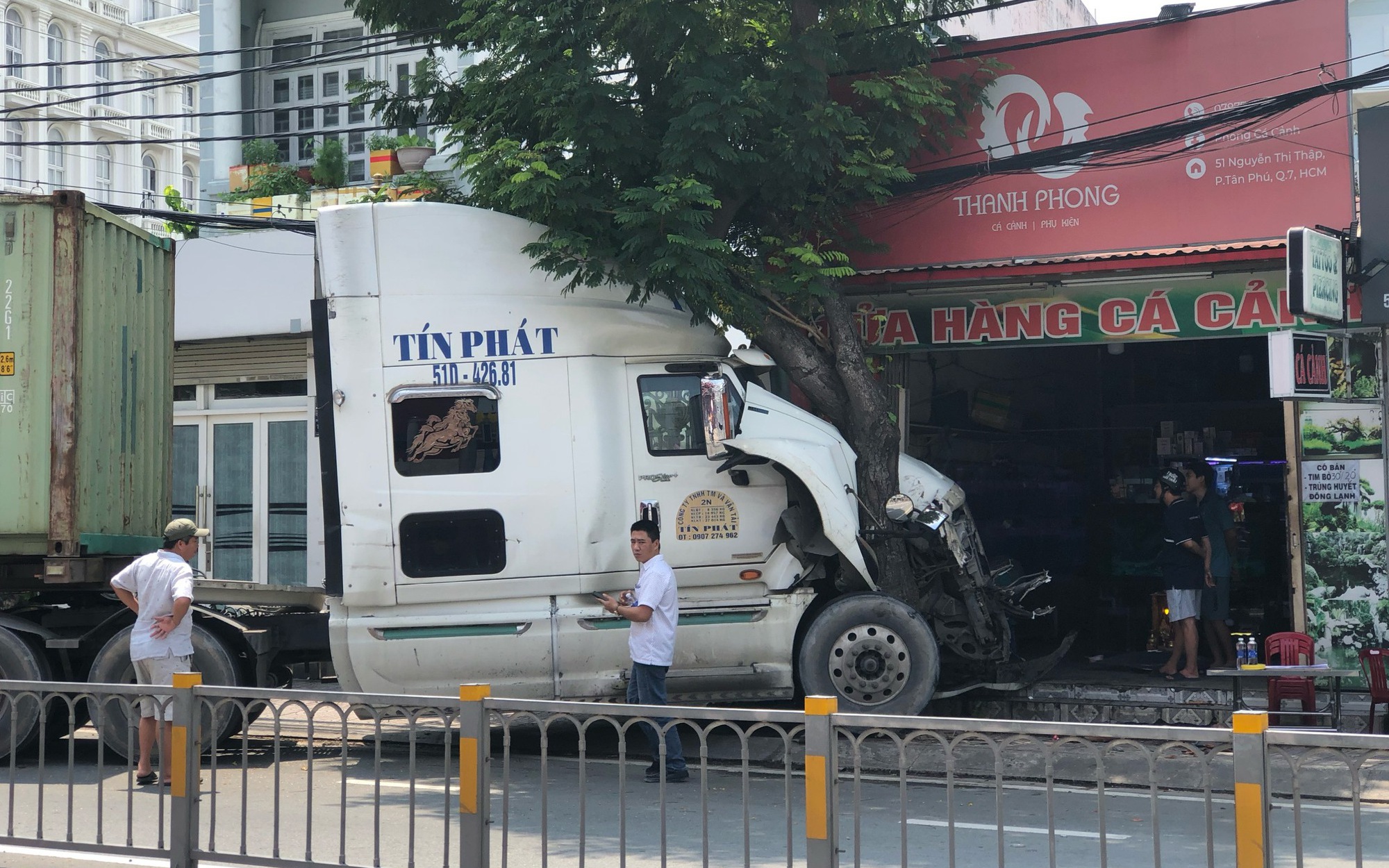 TP HCM: Điều tra 2 tai nạn nghiêm trọng ở quận 7