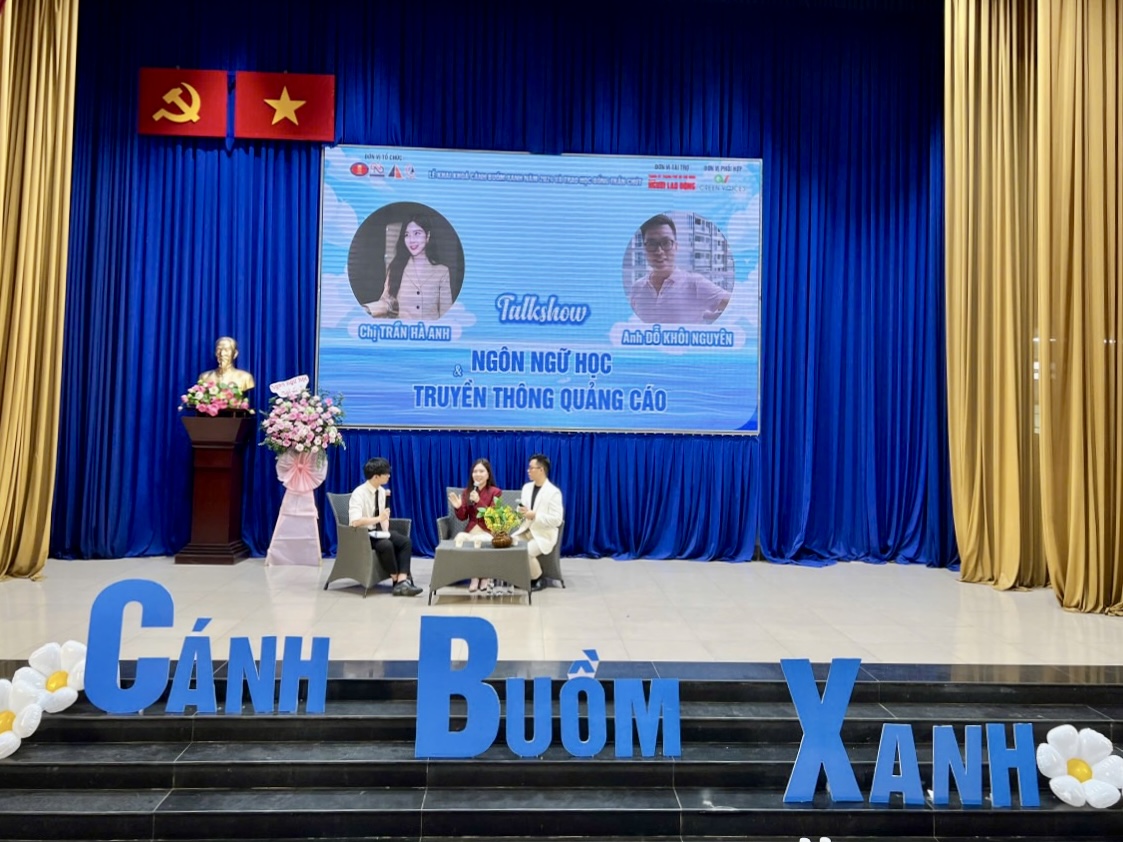 B&aacute;o Người Lao Động tiếp sức t&acirc;n sinh vi&ecirc;n Ng&ocirc;n ngữ học- Ảnh 7.