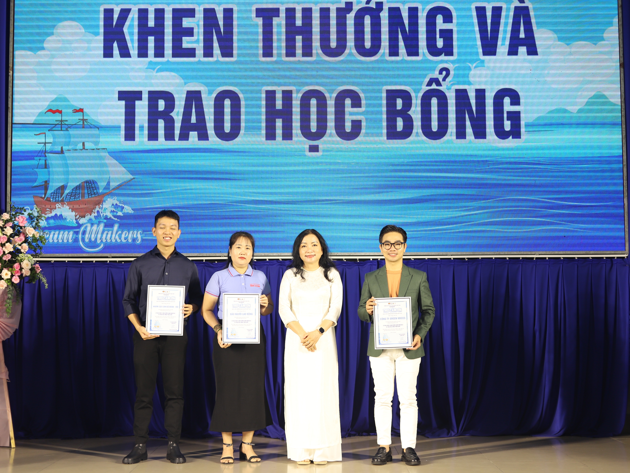 B&aacute;o Người Lao Động tiếp sức t&acirc;n sinh vi&ecirc;n Ng&ocirc;n ngữ học- Ảnh 2.