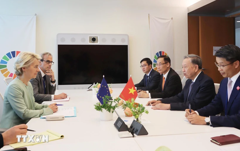 Tổng B&iacute; thư, Chủ tịch nước T&ocirc; L&acirc;m gặp Chủ tịch EC v&agrave; Tổng thống Ukraine- Ảnh 2.