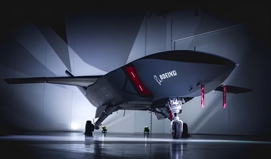 Lo ngại bủa v&acirc;y kế hoạch "m&aacute;y bay s&aacute;t thủ" AI của Boeing- Ảnh 1.