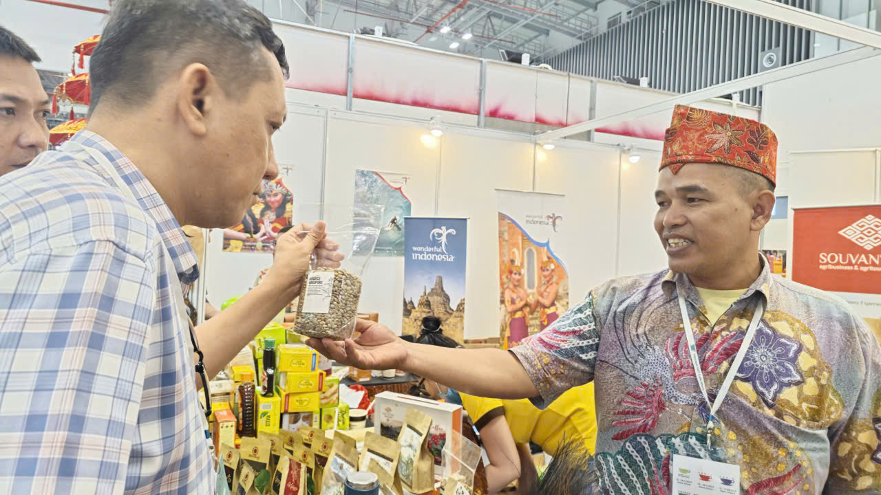 Indonesia muốn hợp t&aacute;c c&ugrave;ng Việt Nam sản xuất loại "c&agrave; ph&ecirc; đặc biệt&rdquo;- Ảnh 2.