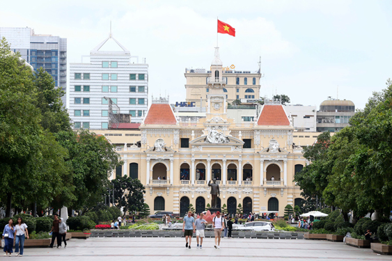 Trụ sở của Trung tâm Phục vụ hành chính công TP HCM nằm trong UBND thành phố Ảnh: HOÀNG TRIỀU