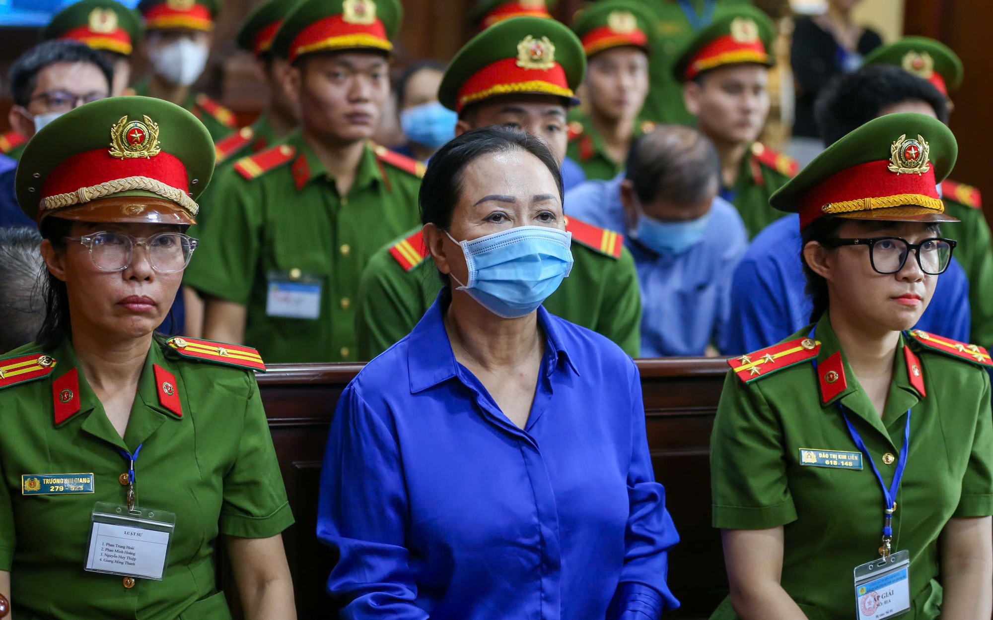 Vì sao bà Trương Mỹ Lan "xin lại" hai túi xách Hermes bạch tạng?