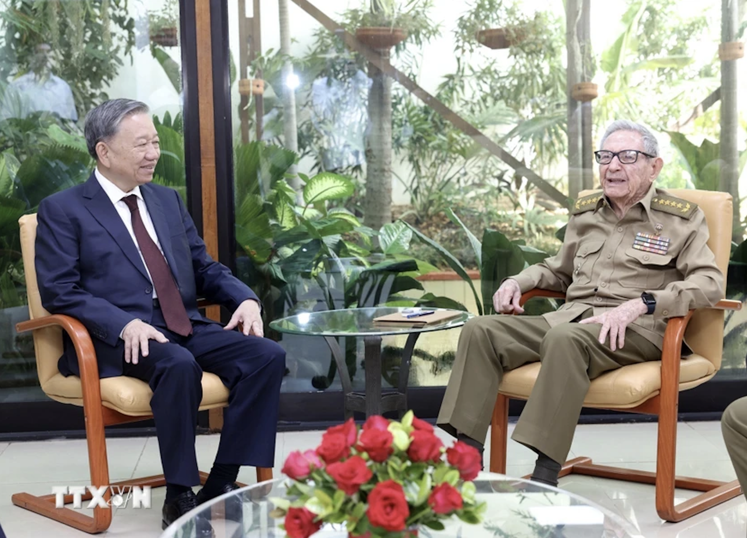 Tổng B&iacute; thư, Chủ tịch nước gặp L&atilde;nh tụ C&aacute;ch mạng Cuba, Đại tướng R&aacute;ul Castro Ruz- Ảnh 5.