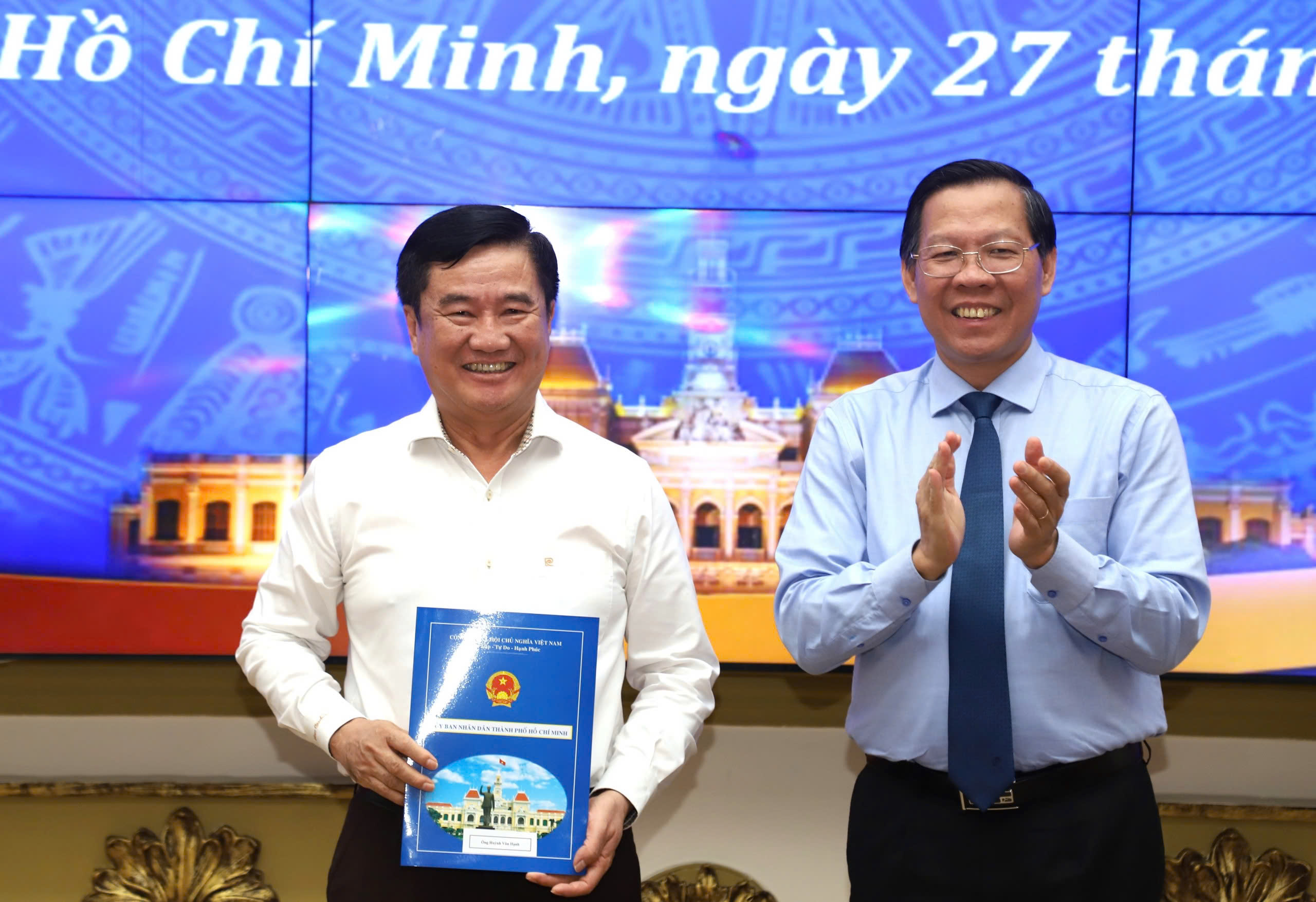Chủ tịch UBND TP HCM điều động v&agrave; bổ nhiệm nhiều c&aacute;n bộ chủ chốt- Ảnh 3.