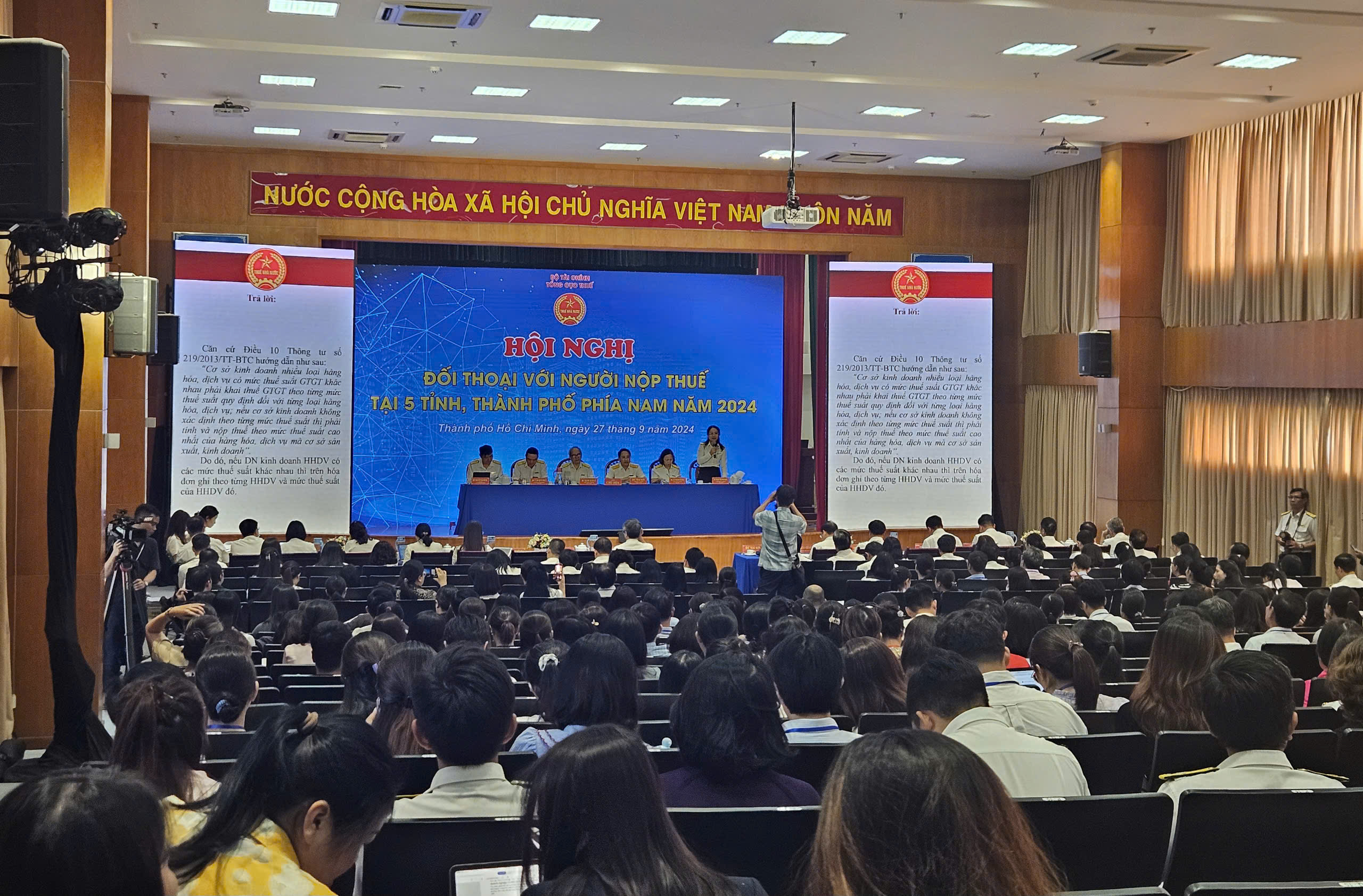 Doanh nghiệp khổ v&igrave; ho&agrave;n thuế, h&oacute;a đơn điện tử, Tổng cục thuế n&oacute;i g&igrave;?- Ảnh 2.