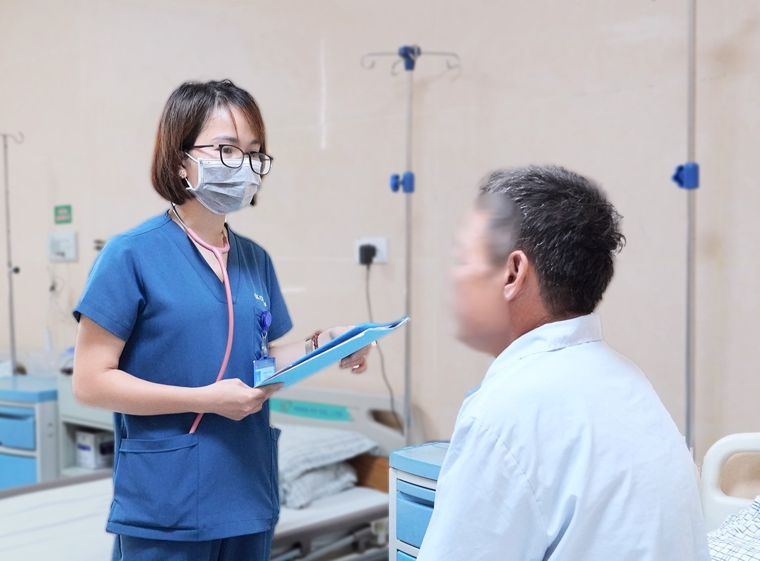 Thường xuy&ecirc;n kh&aacute;t nước cảnh b&aacute;o bệnh g&igrave;?- Ảnh 1.