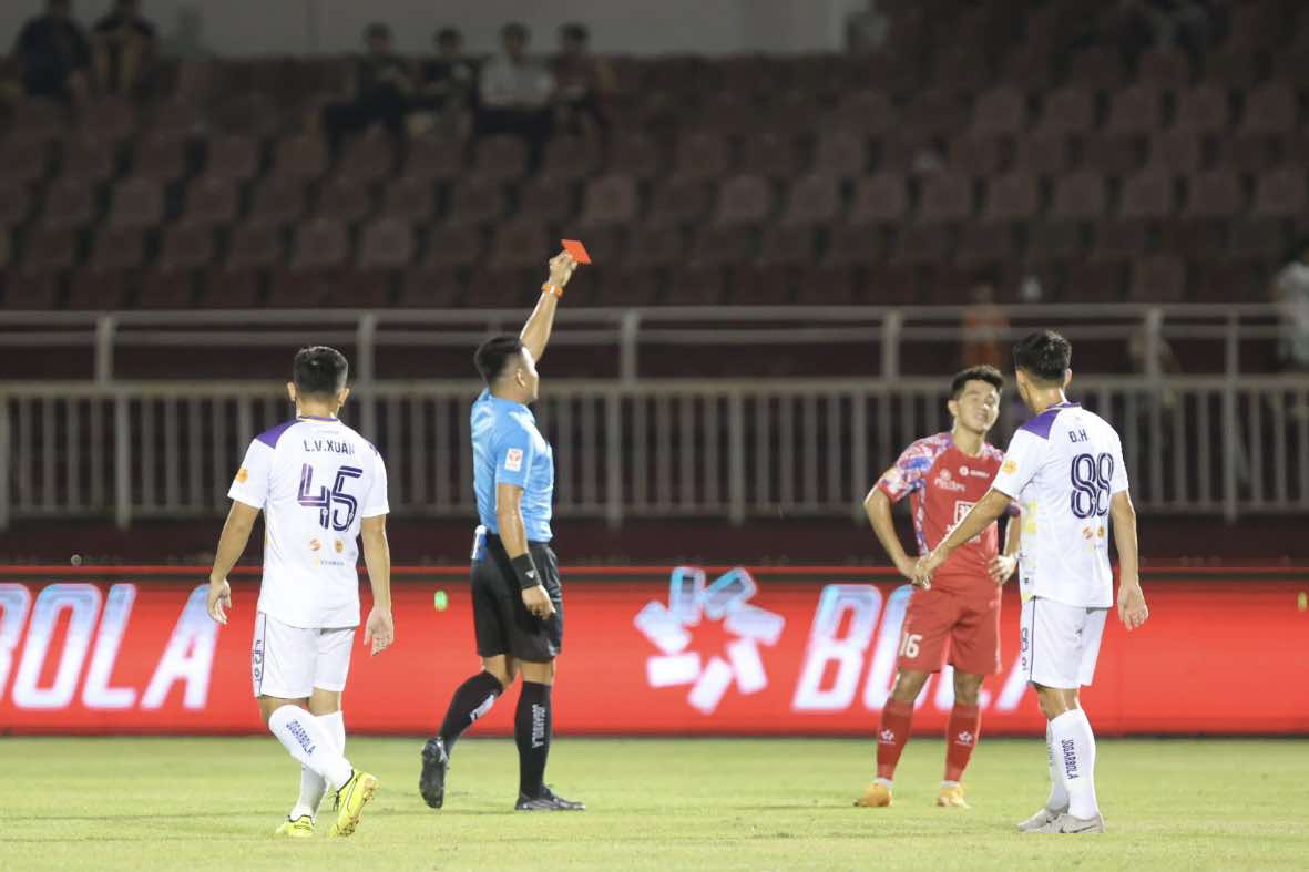 Patrik L&ecirc; Giang xuất sắc nhưng CLB TP HCM vẫn thua H&agrave; Nội FC- Ảnh 4.