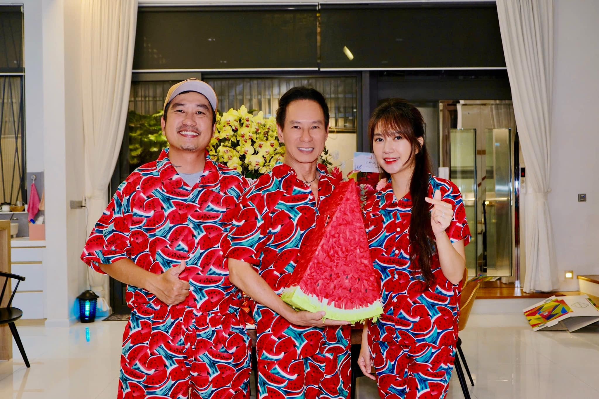 L&yacute; Hải - Minh H&agrave; rực rỡ trang phục dưa hấu- Ảnh 12.