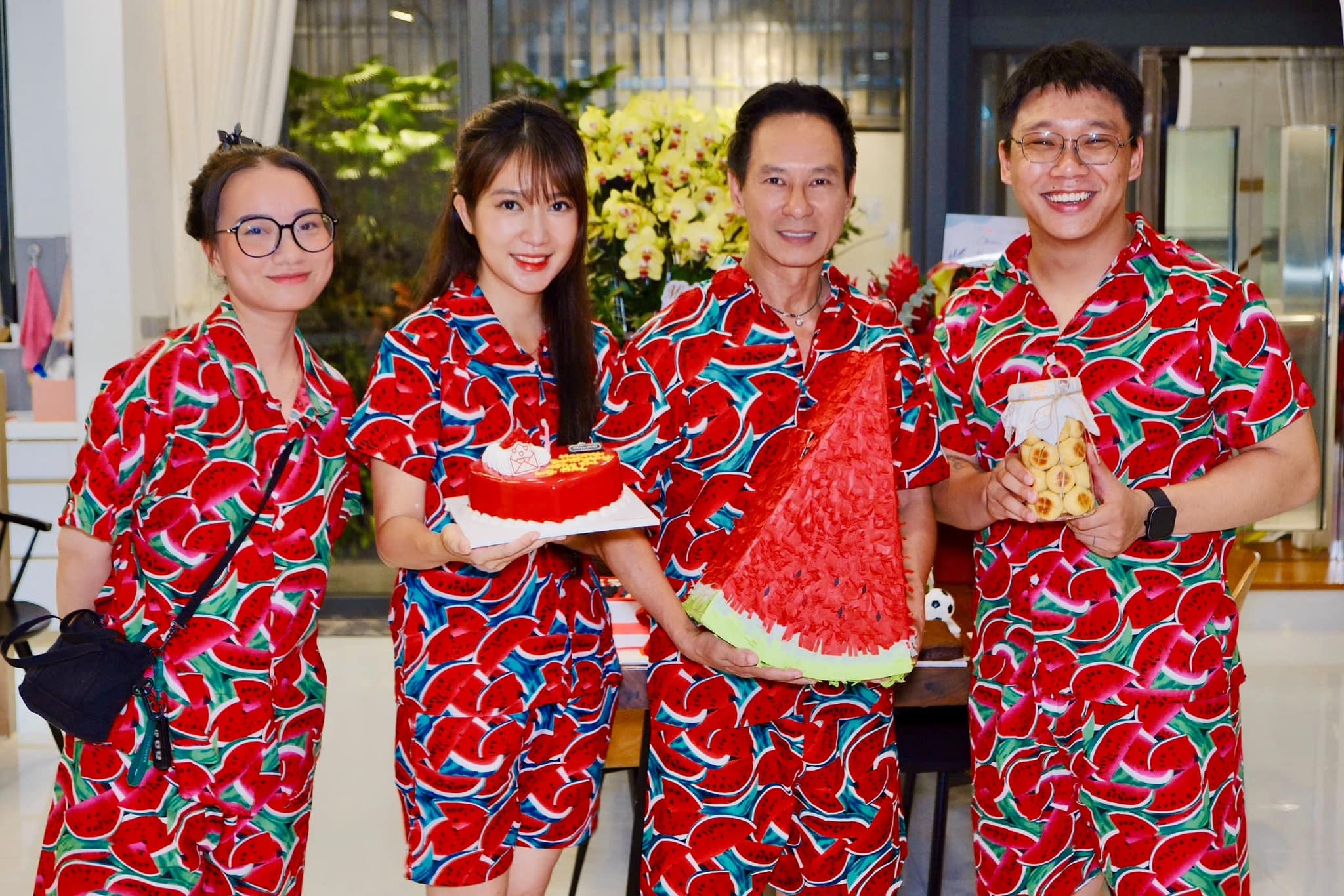 L&yacute; Hải - Minh H&agrave; rực rỡ trang phục dưa hấu- Ảnh 10.