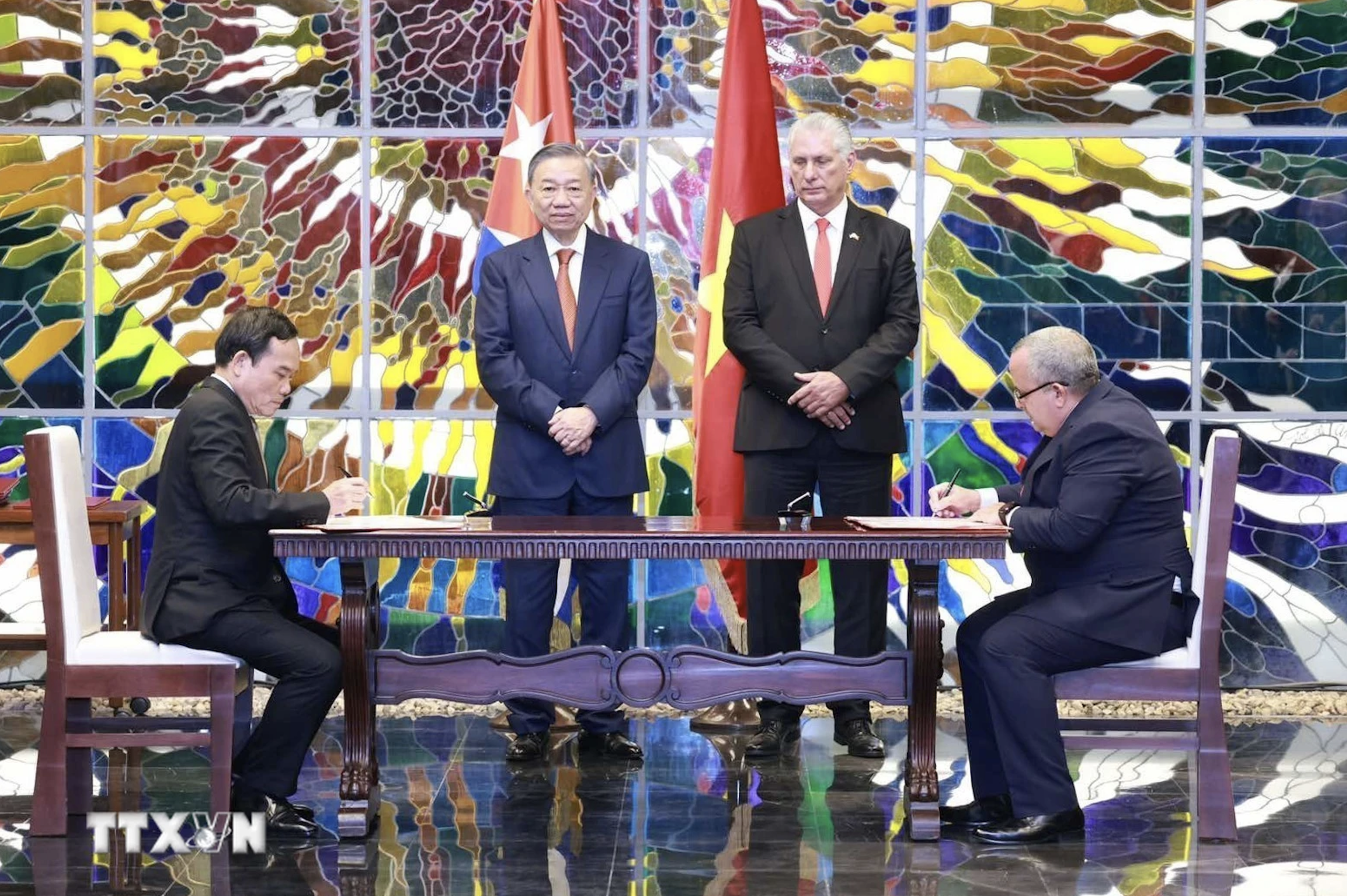 L&atilde;nh đạo Cuba d&agrave;nh nhiều biệt lệ đ&oacute;n tiếp Tổng B&iacute; thư, Chủ tịch nước T&ocirc; L&acirc;m- Ảnh 3.