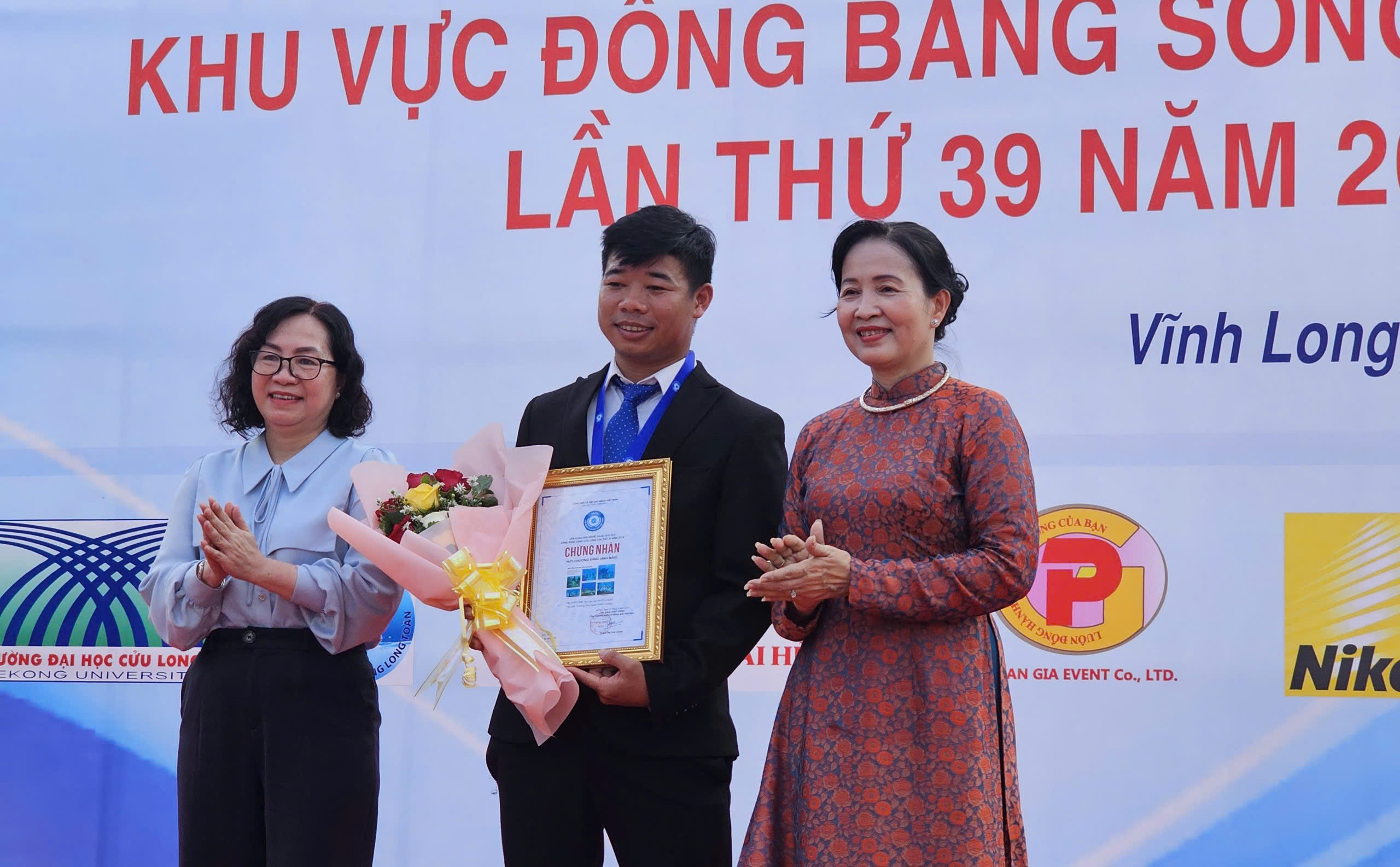 2 tác phẩm về Vĩnh Long và Phú Quốc giành huy chương vàng tại cuộc thi ảnh- Ảnh 3.