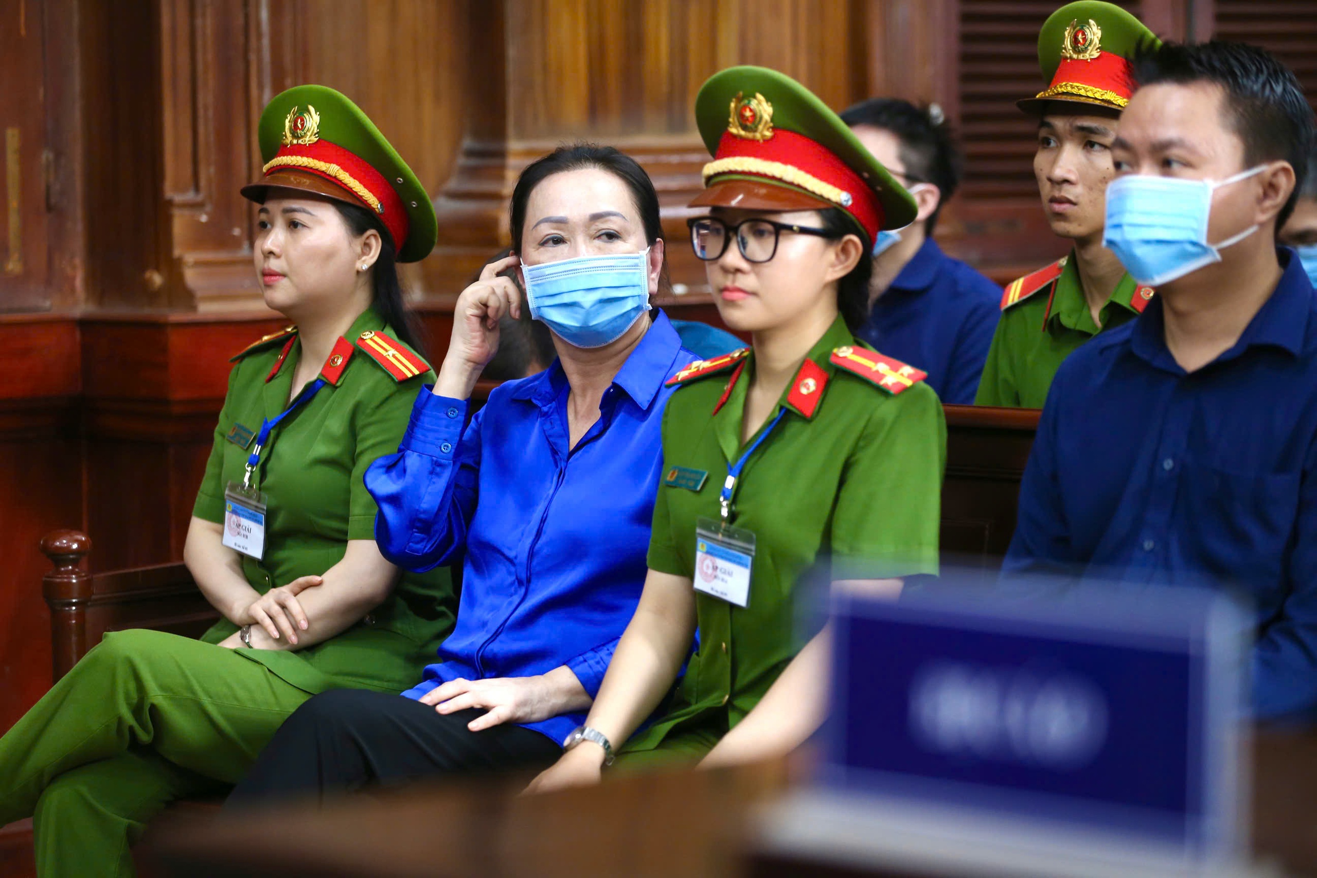 B&agrave; Trương Mỹ Lan muốn b&aacute;n 82% vốn g&oacute;p tại C&ocirc;ng ty FWD Việt Nam- Ảnh 1.
