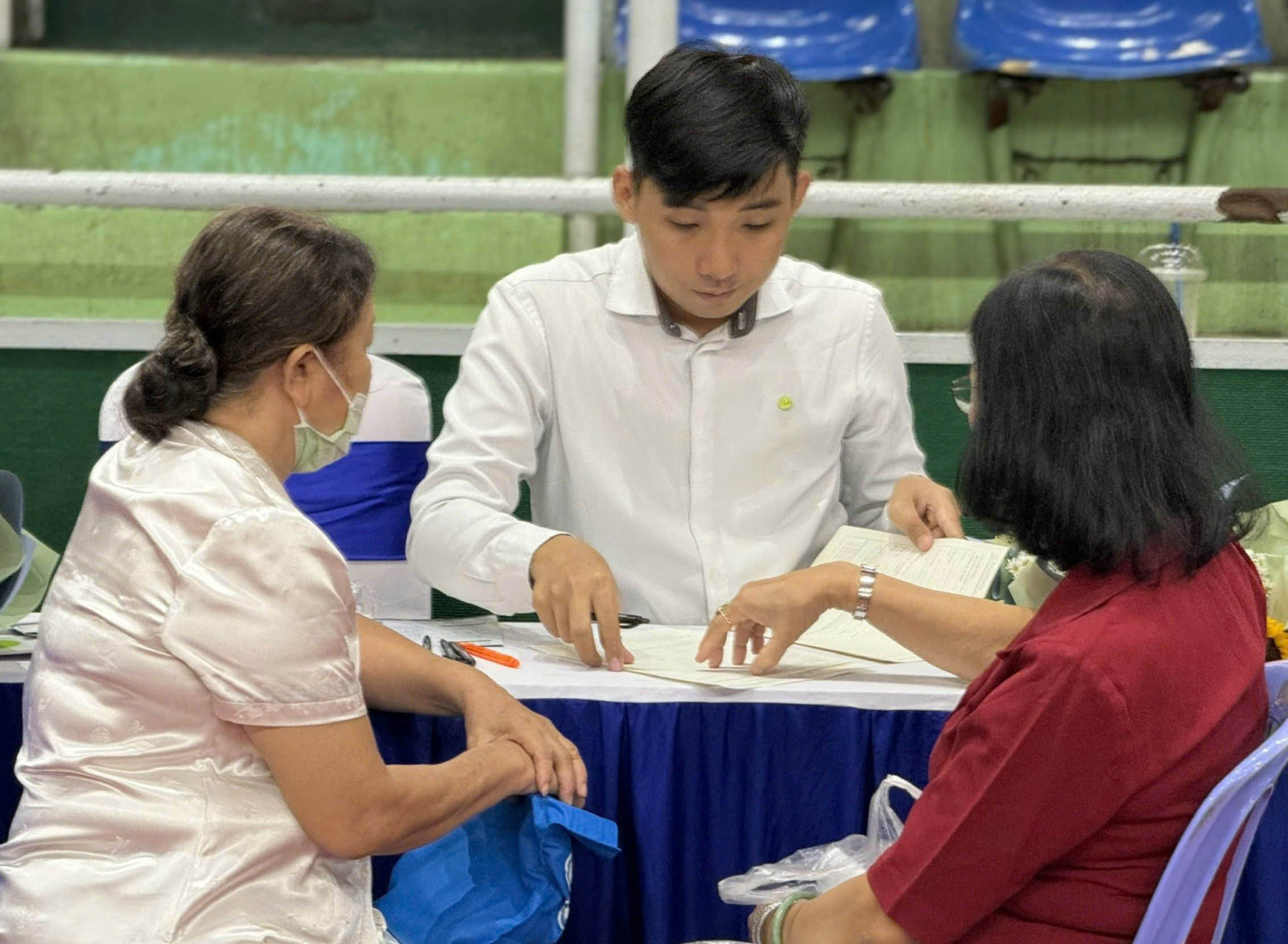 GIỚI HẠN TUỔI TUYỂN DỤNG: Sự ph&acirc;n biệt kh&ocirc;ng đ&aacute;ng c&oacute;- Ảnh 1.