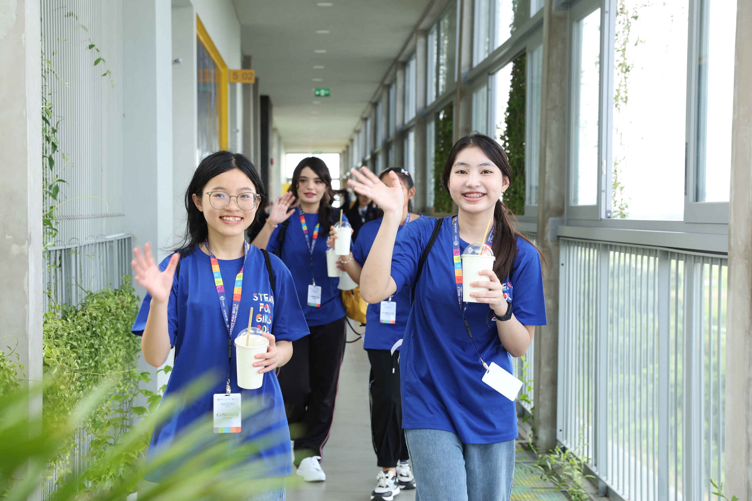 Khai mạc v&ograve;ng chung kết &ldquo;STEAM for Girls&rdquo;: S&acirc;n chơi s&aacute;ng tạo cho nữ sinh- Ảnh 2.