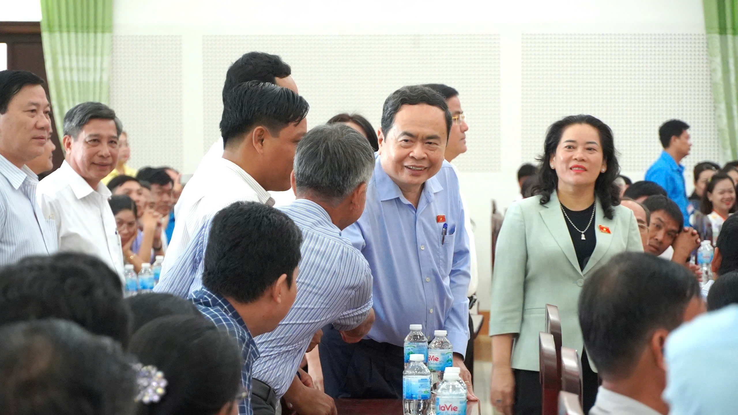 Chủ tịch Quốc hội ghi nhận nhiều &yacute; kiến của cử tri tỉnh Hậu Giang- Ảnh 3.