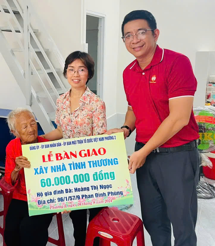 M&aacute;i nh&agrave; chung lớn mạnh, nghĩa t&igrave;nh (*): Đồng l&ograve;ng tạo n&ecirc;n chuyển biến- Ảnh 2.