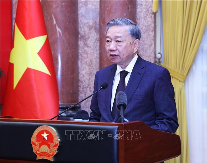 Tổng B&iacute; thư, Chủ tịch nước T&ocirc; L&acirc;m gặp mặt đại biểu "Tham mưu giỏi, phục vụ tốt"- Ảnh 2.