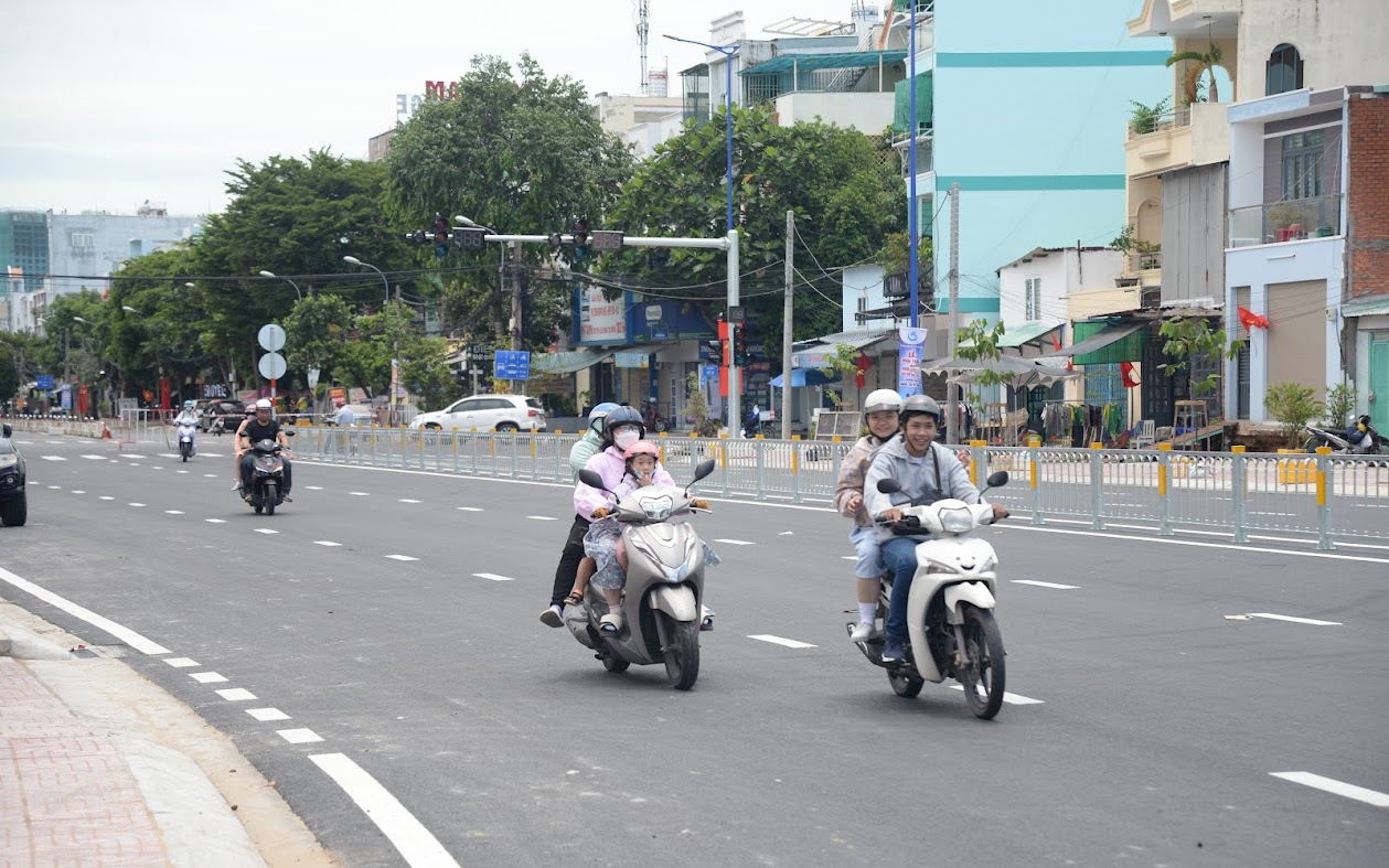 Sáng 4-9, thông xe đường rộng 40 m ở Bình Tân