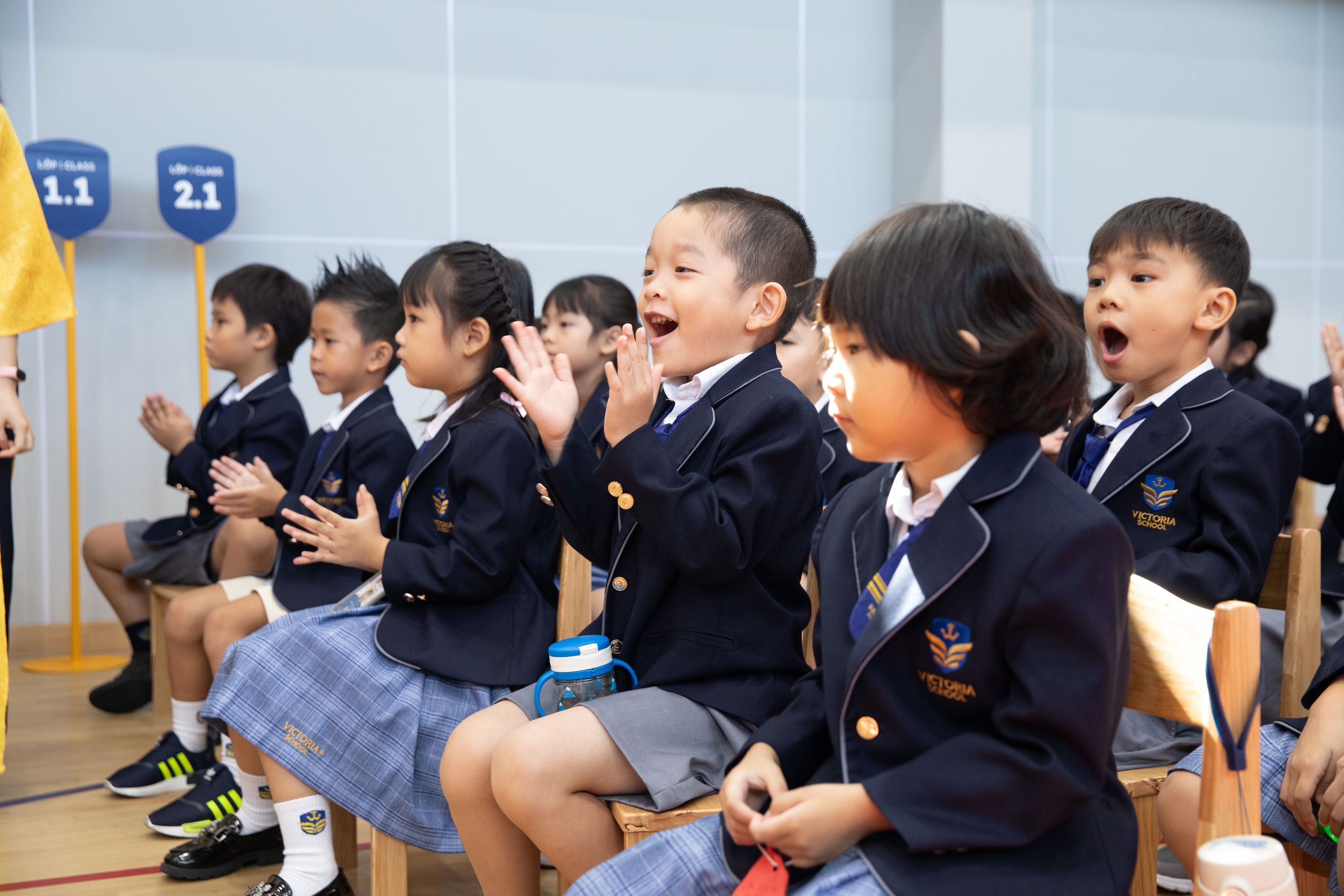 Học sinh Victoria School - Riverside h&agrave;o hứng tại Lễ khai giảng năm học 2024-2025