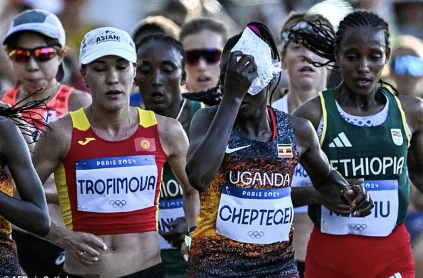 Ng&ocirc;i sao marathon Rebecca Cheptegei bị bạn trai cũ tạt xăng cố s&aacute;t- Ảnh 3.