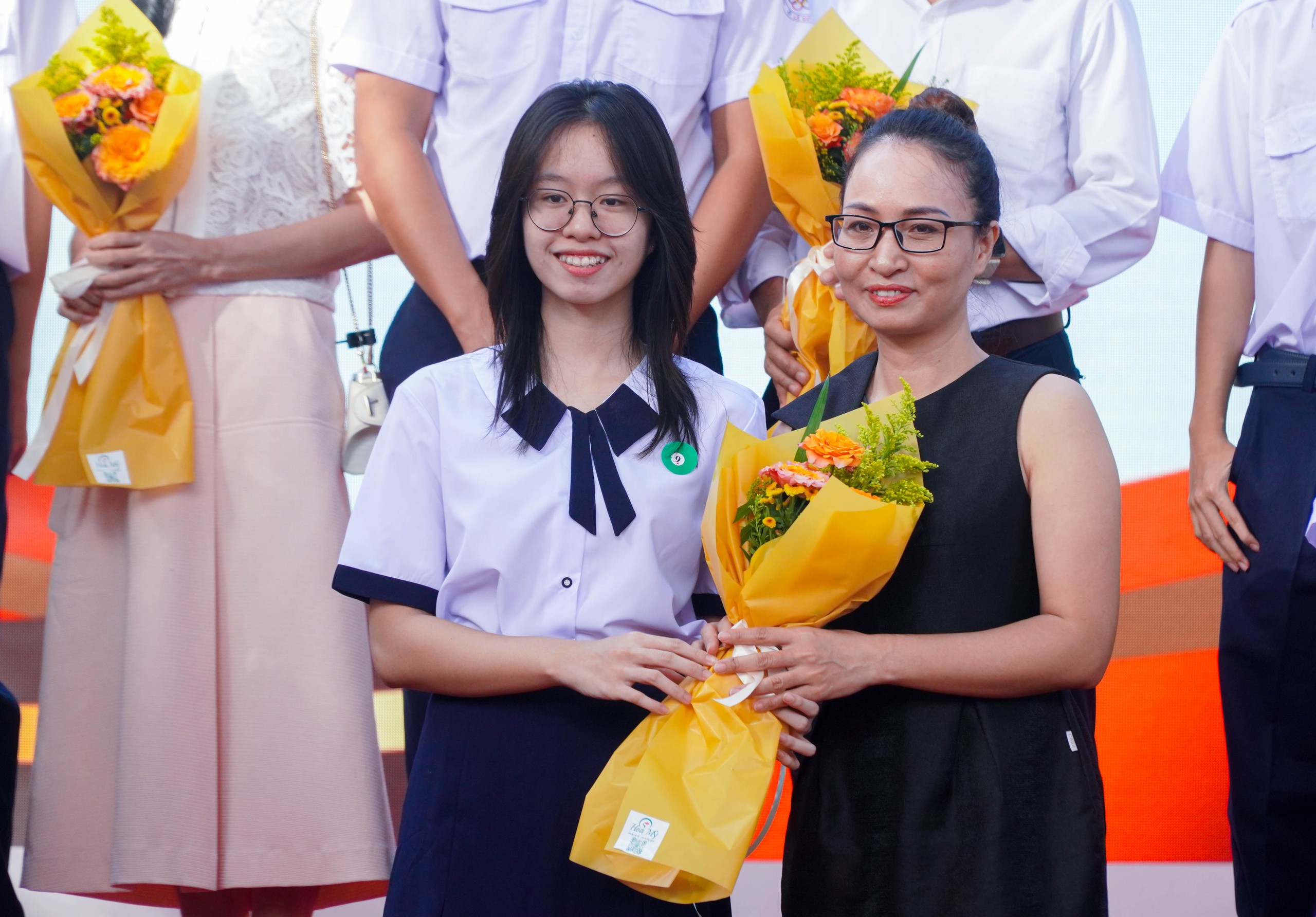 Lễ khai giảng ấn tượng tại ng&ocirc;i trường THPT l&acirc;u đời nhất Việt Nam- Ảnh 11.