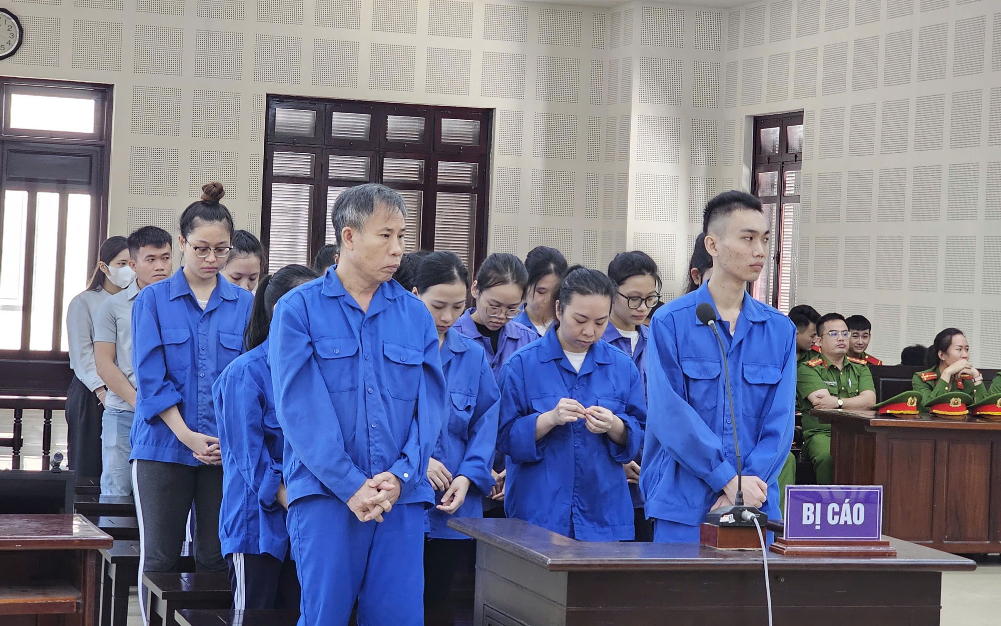 Tuyên án Giám đốc Công ty Ánh sáng Vì sao và đồng phạm