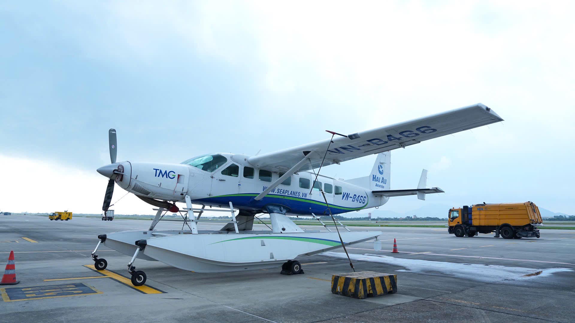 "Đột nhập" s&acirc;n bay Nội B&agrave;i, V&acirc;n Đồn trước giờ đ&oacute;ng cửa chống b&atilde;o- Ảnh 9.