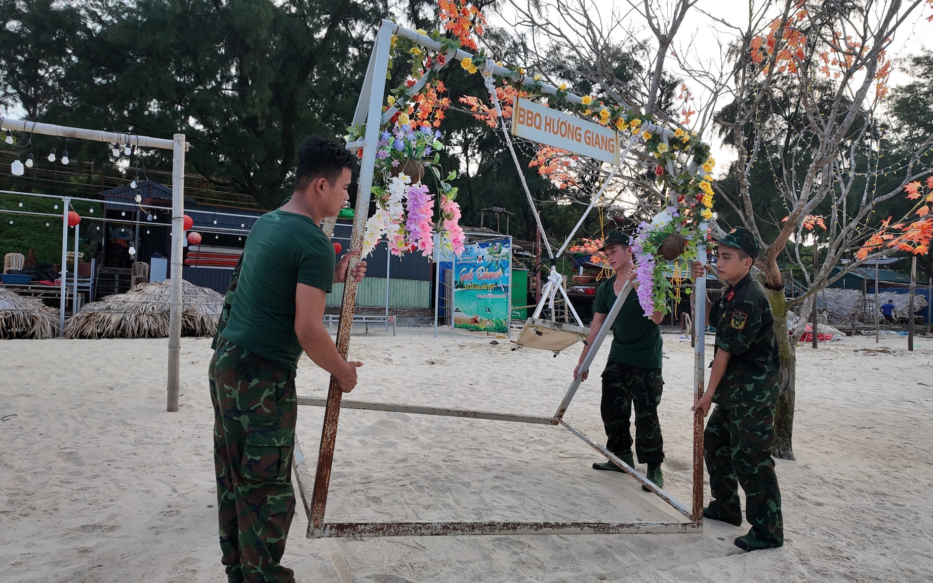Hối hả chống siêu bão Yagi tại đảo tiền tiêu Cô Tô