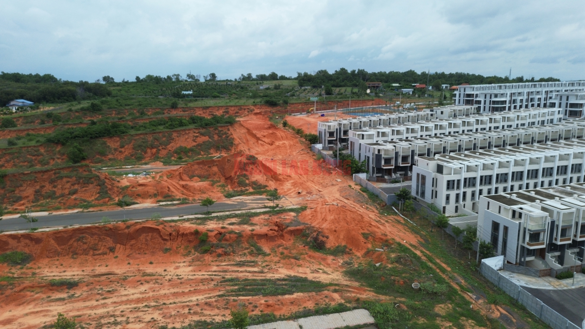 B&igrave;nh Thuận l&ecirc;n phương &aacute;n khẩn ứng ph&oacute; lũ c&aacute;t đỏ - Ảnh 2.