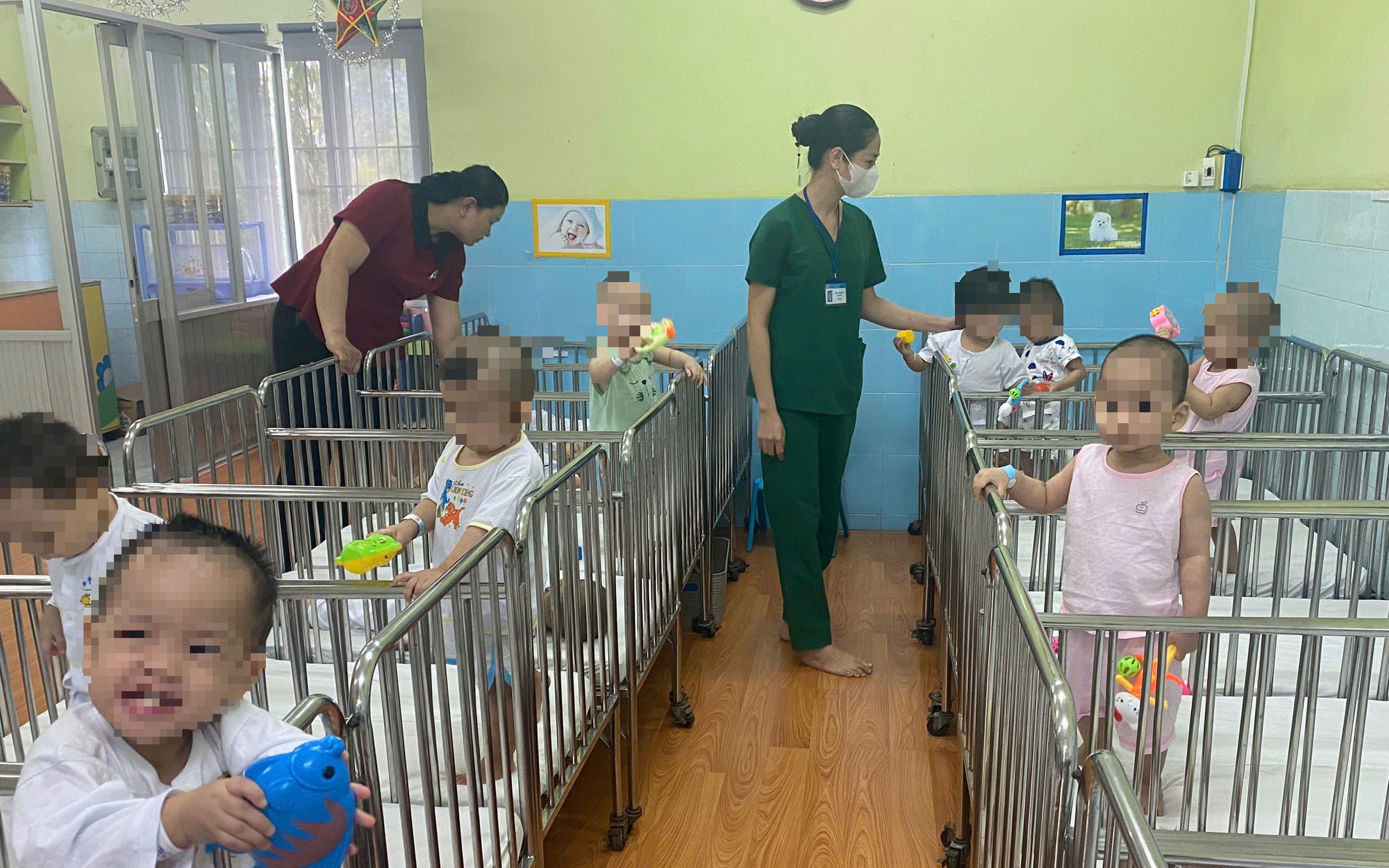 Hai trẻ của Mái ấm Hoa Hồng trở bệnh nặng