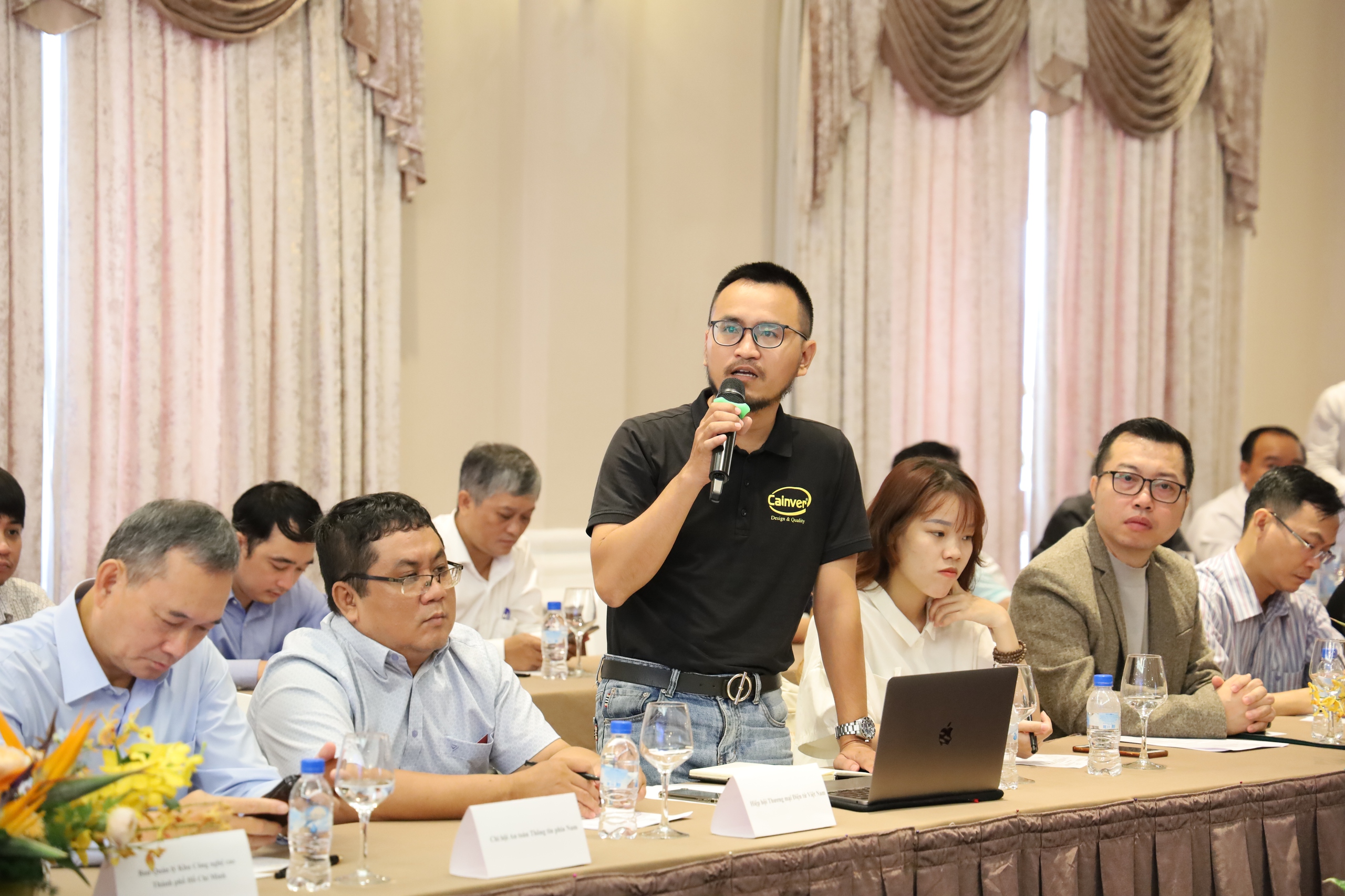 Dự hội nghị đối thoại nhưng Cục Thuế đề nghị doanh nghiệp li&ecirc;n hệ qua văn bản- Ảnh 1.